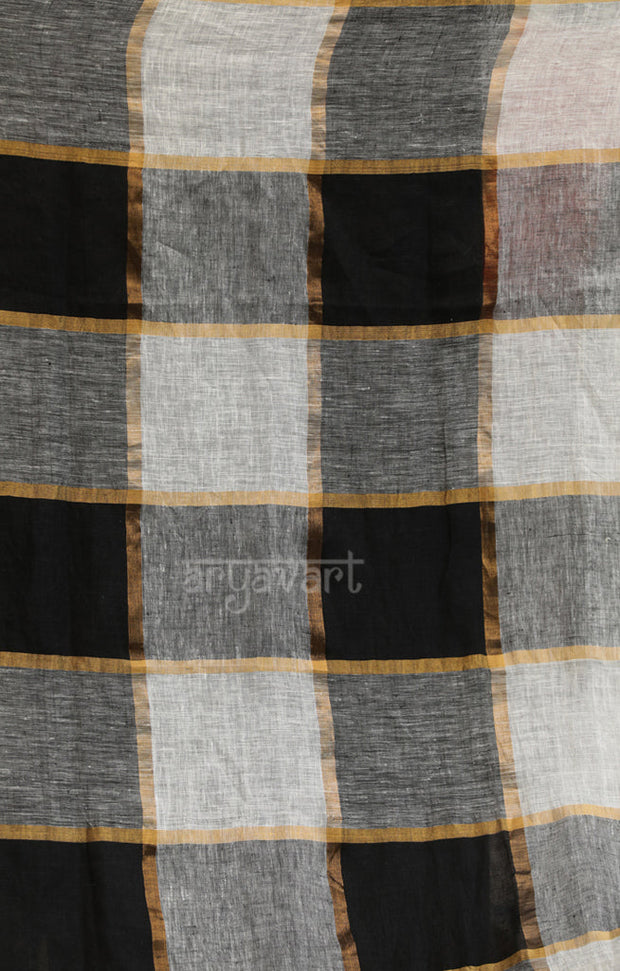 A Striking Linen Sraee in White & Black Checks with Zari Detailing