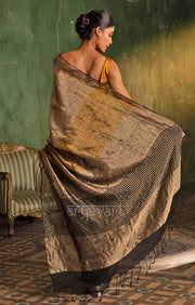 Play of Gold & Silver In A Tissue Linen Saree