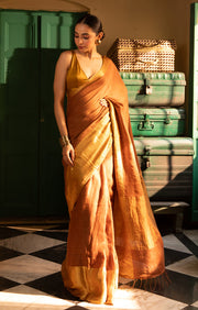 Absolutely Stunning Caramel Textured Linen Saree With Gold Zari Border & Pallu