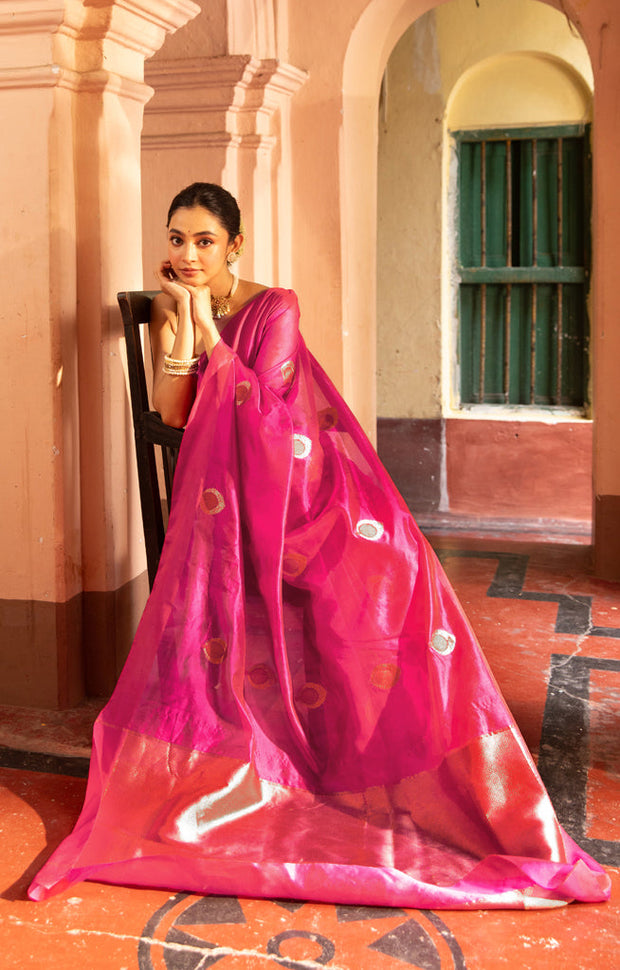 Stunning Fuchsia Silk Chanderi Saree With Woven Antique Buttas